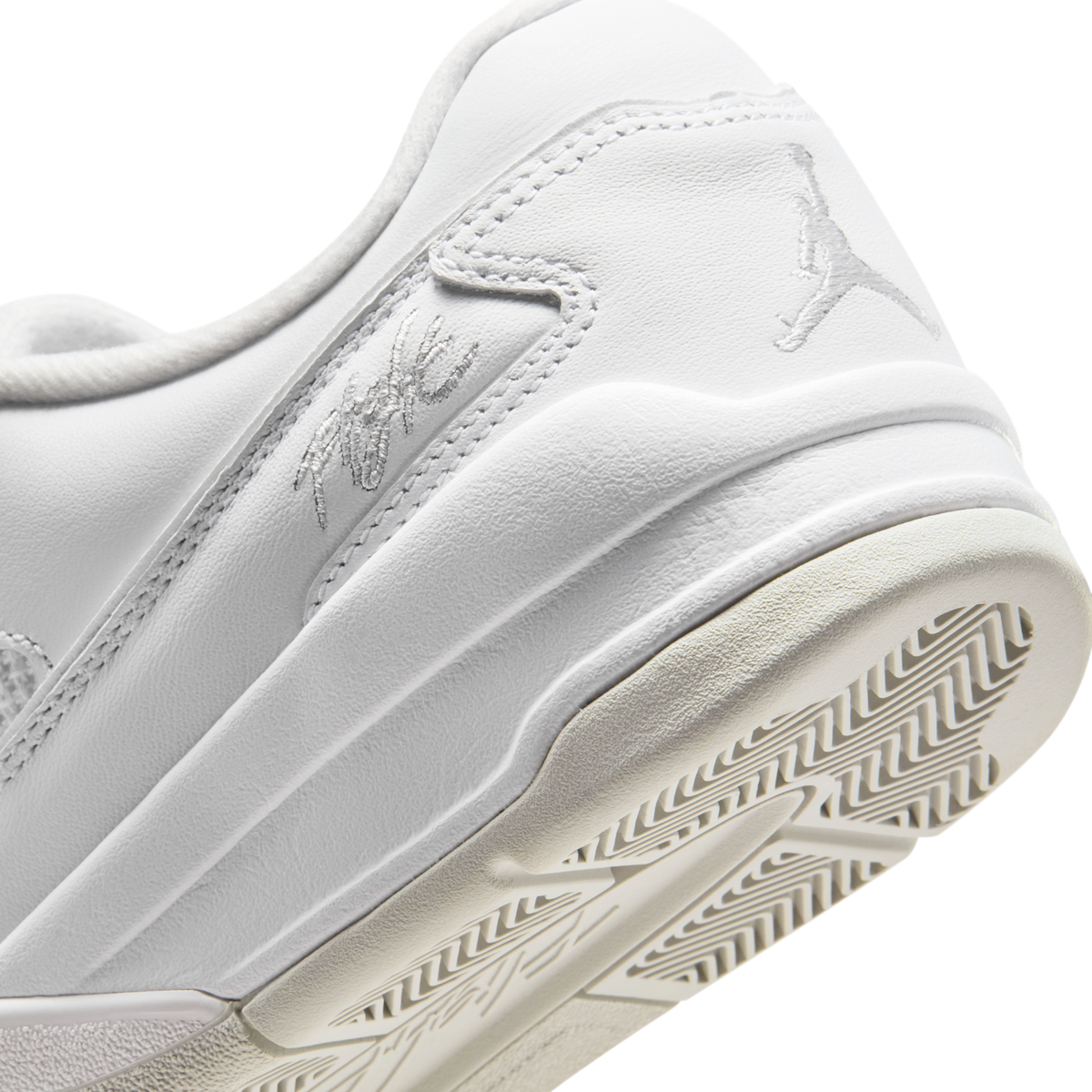 Jordan Flight Court White Vast Grey