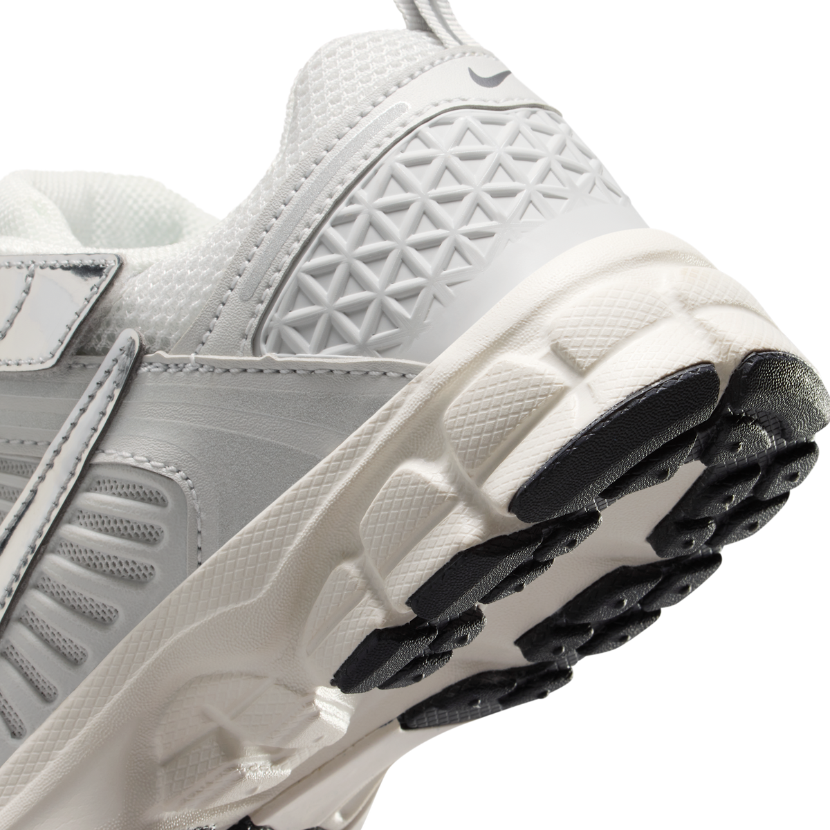 Nike Vomero 5 Photon Dust Chrome (PS)