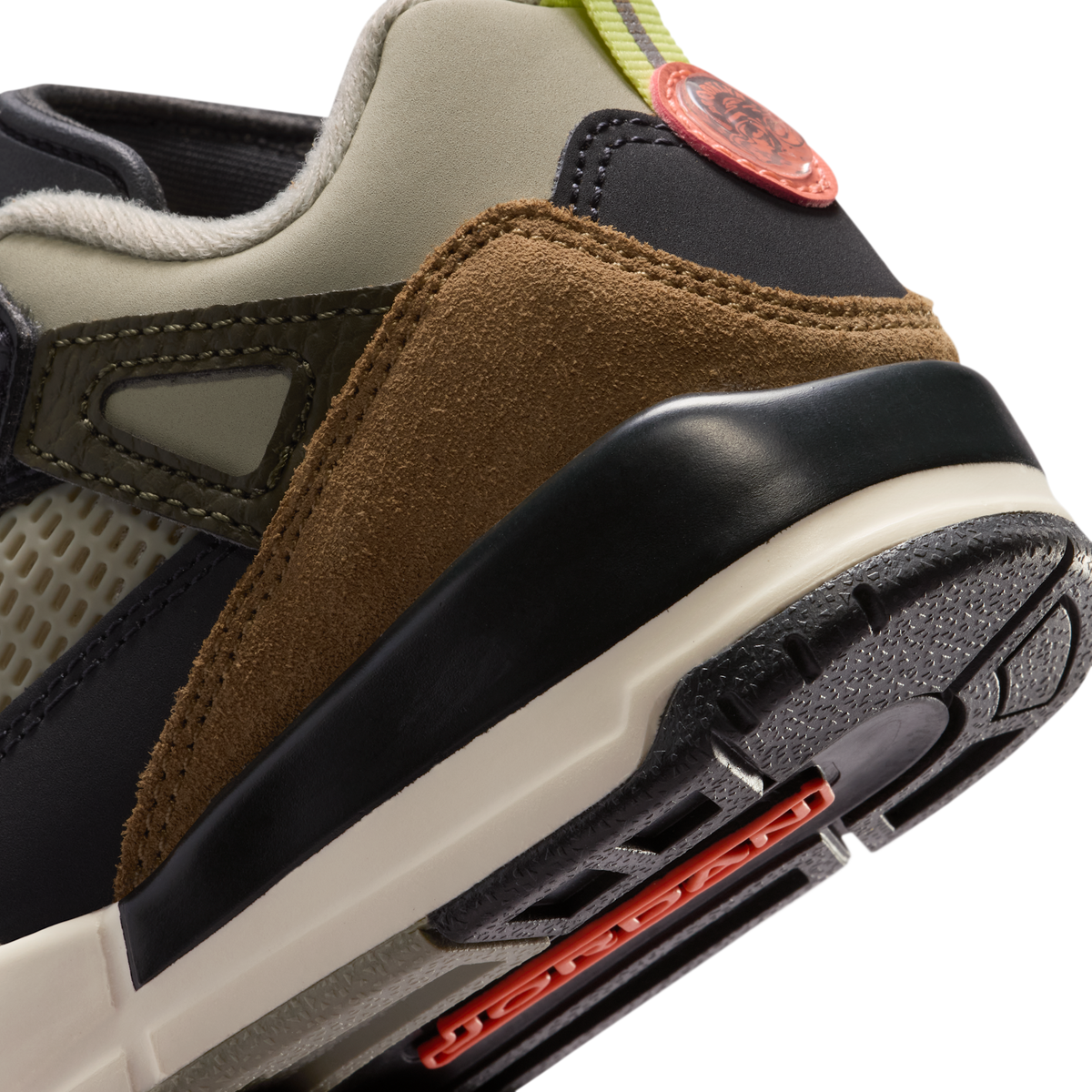 Jordan Spizike Low Anthracite Mango Cargo Khaki (PS)