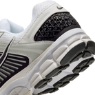 Nike Zoom Vomero 5 White Black