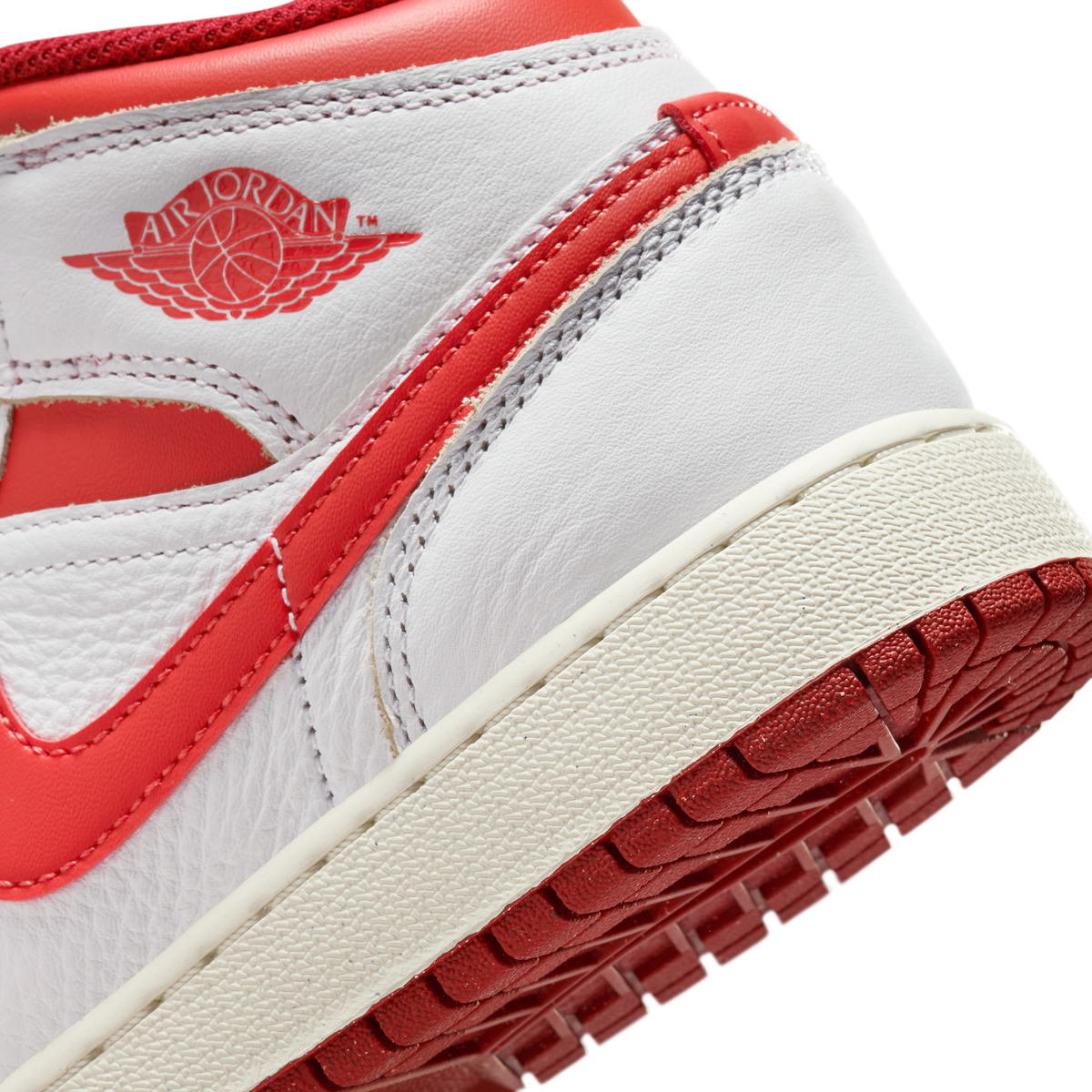 Jordan 1 Mid SE White Dune Red (GS)
