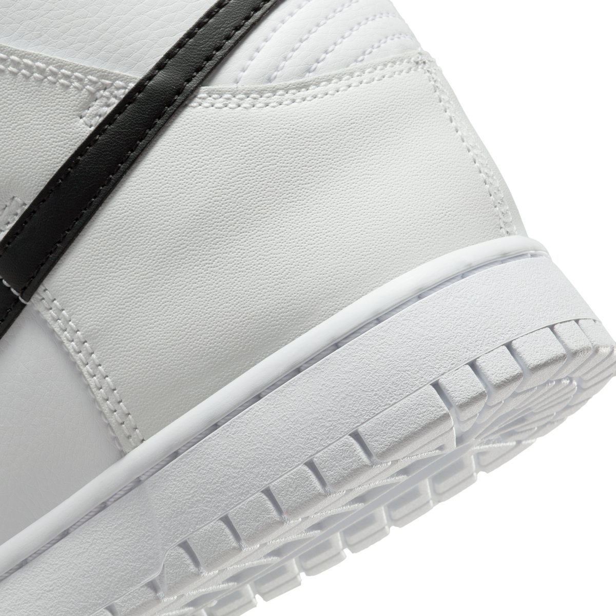 Nike Dunk High Reverse Panda