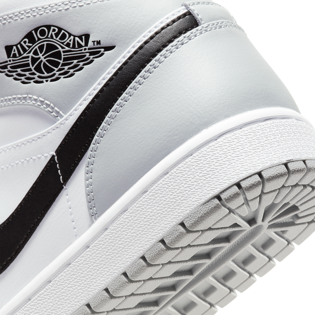 Jordan 1 Mid Light Smoke Grey