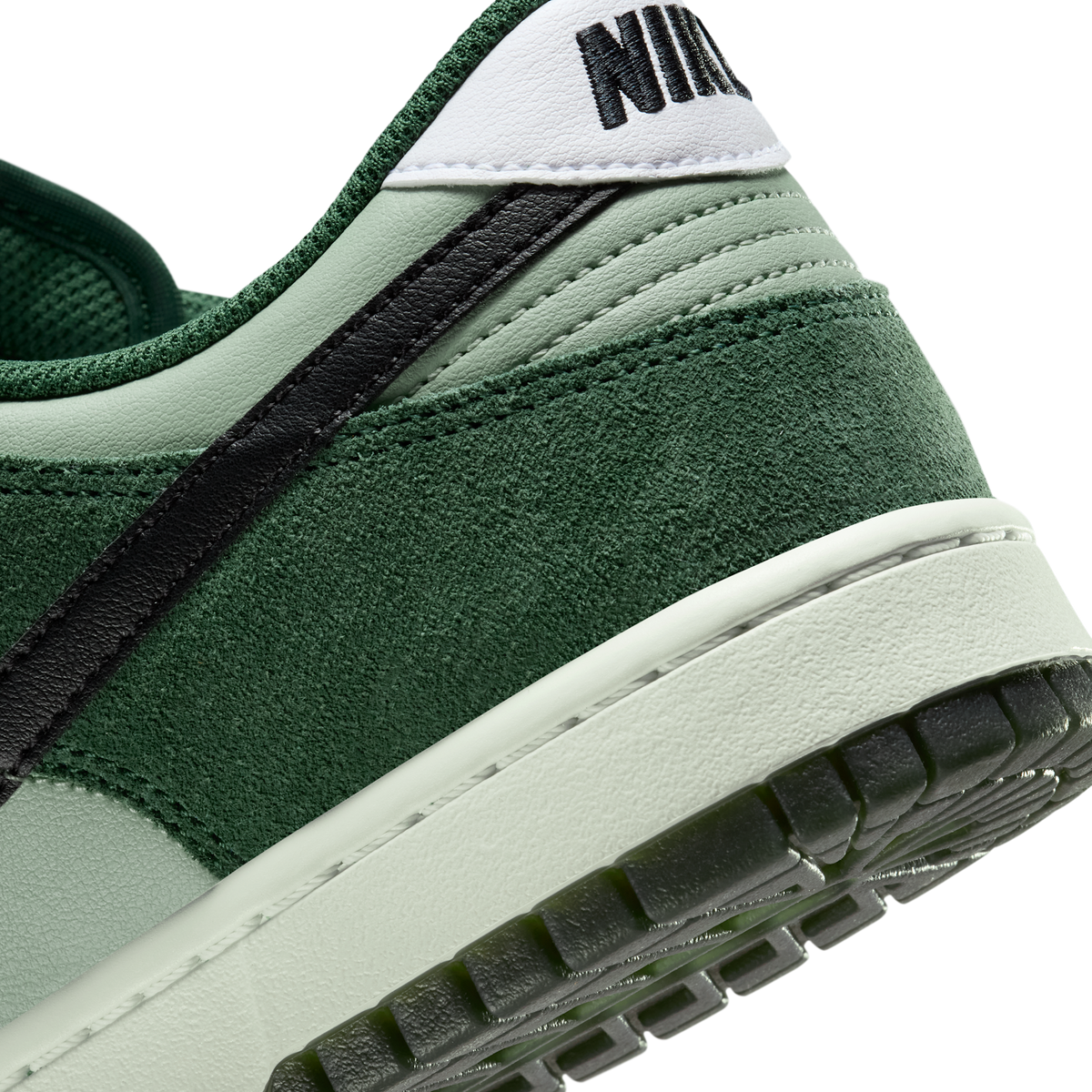 Nike Dunk Low Retro SE Jade Horizon Fir | IB6399-301