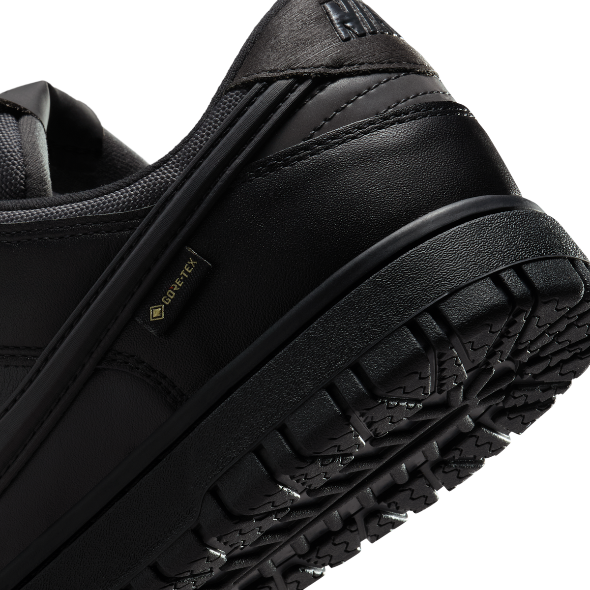 Nike Dunk Low Gore-Tex Triple Black