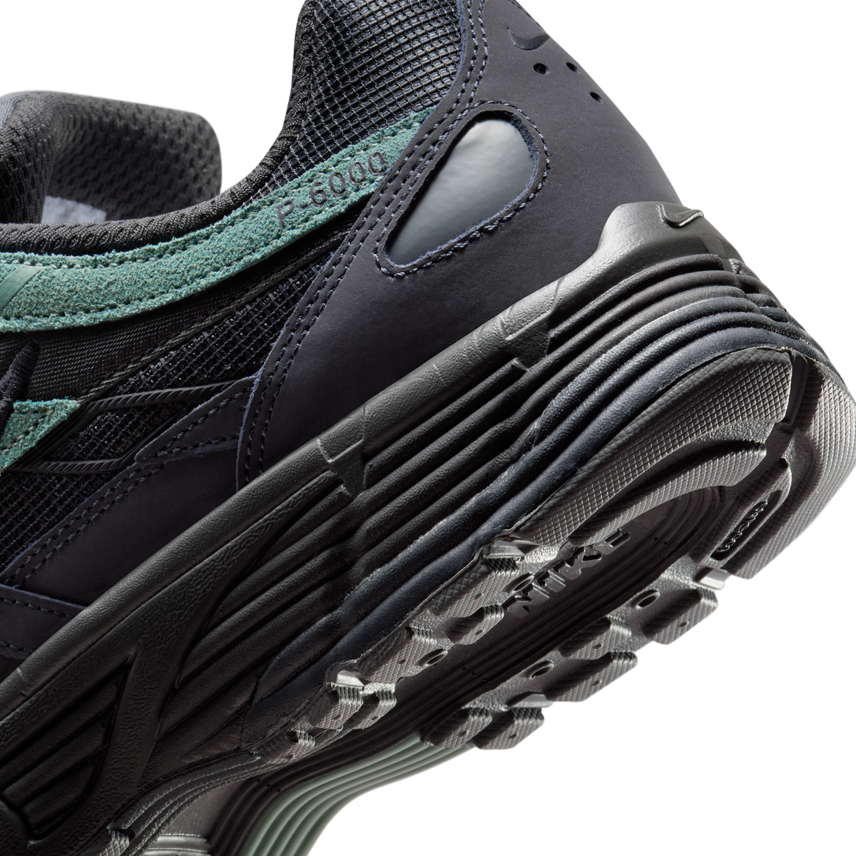 Nike P-6000 Anthracite Clay Green