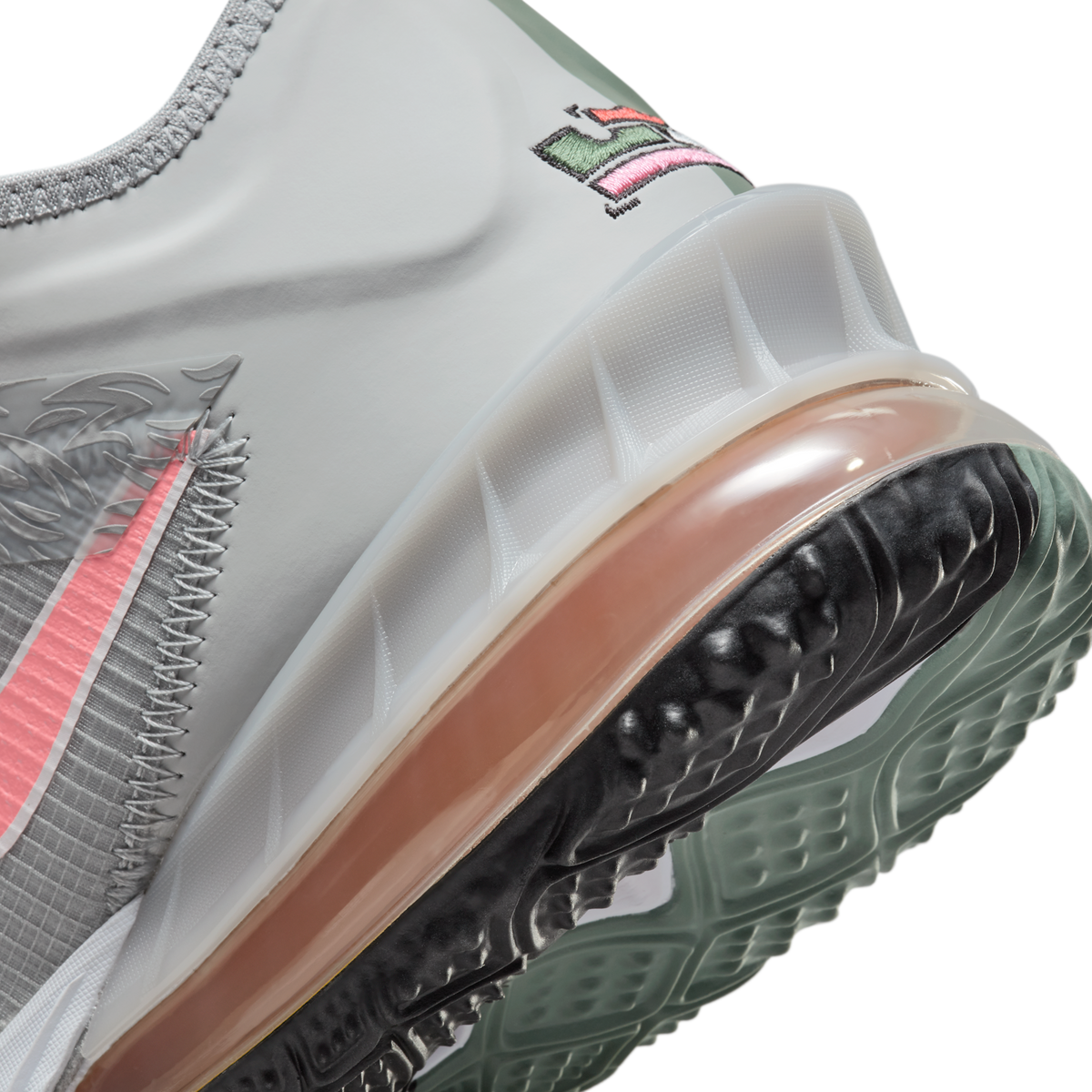 Nike LeBron 18 Low Bugs vs Marvin Space Jam