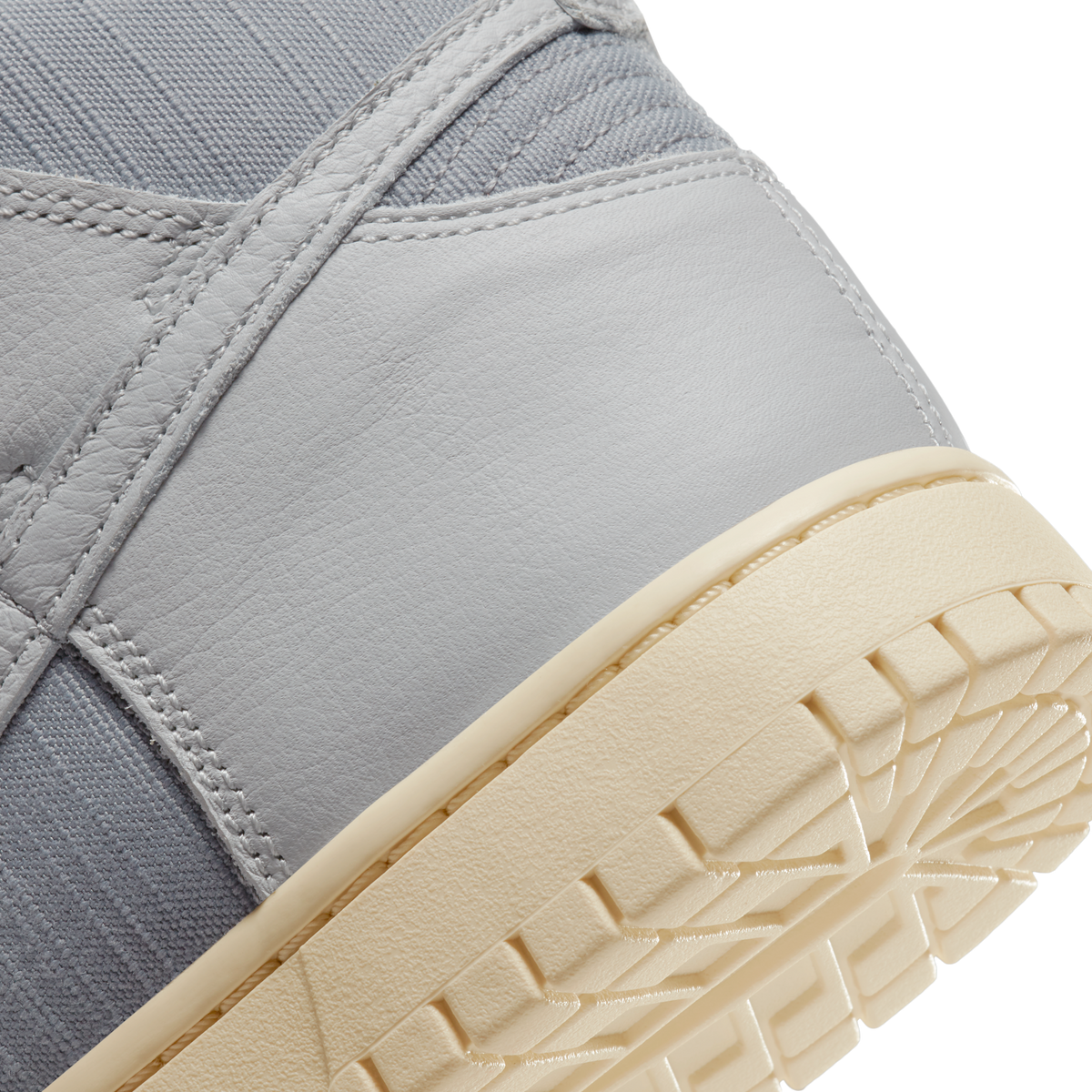 Nike Dunk High Premium Certified Fresh Particle Grey