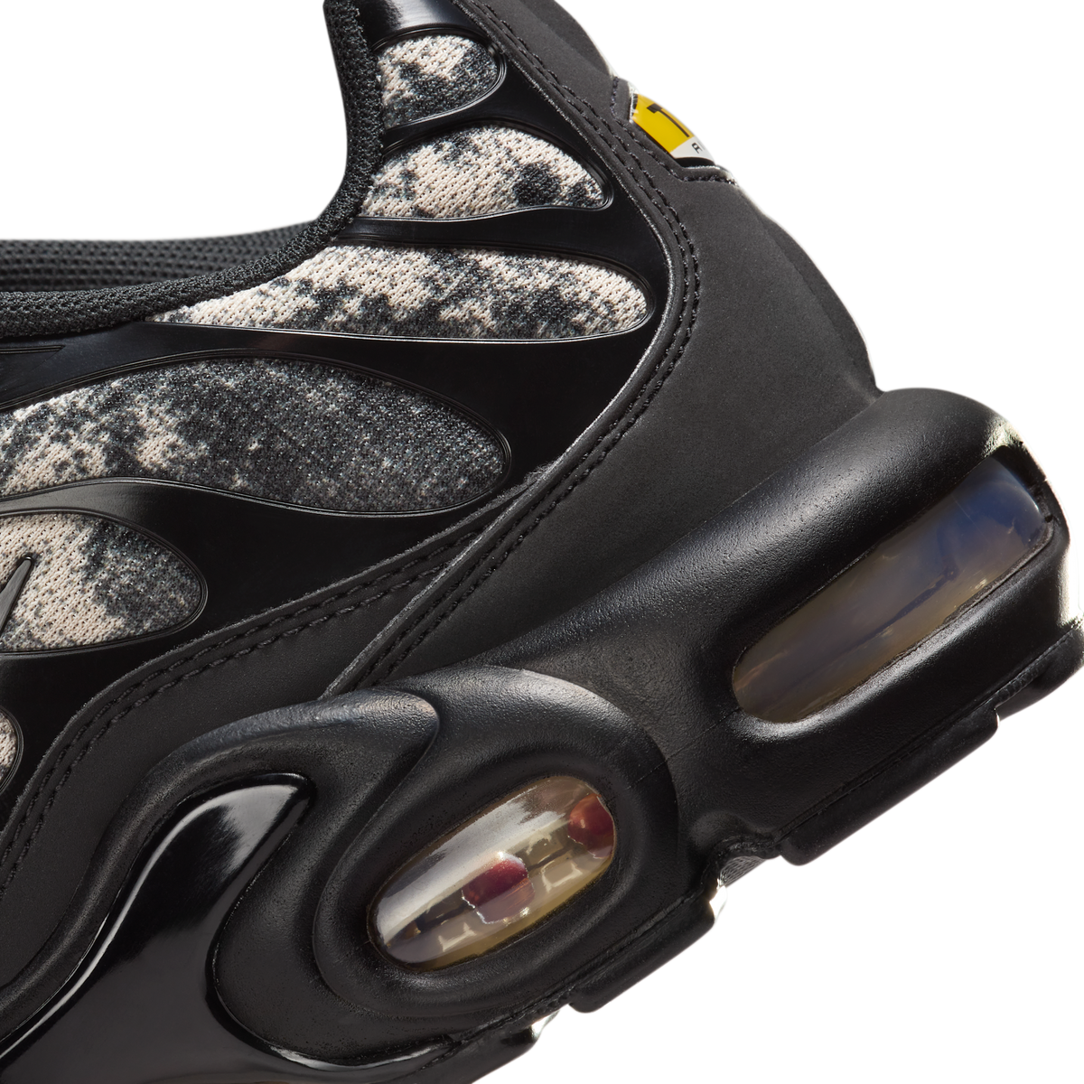 Nike Air Max Plus Camo Black Safety Orange | FV6913-001