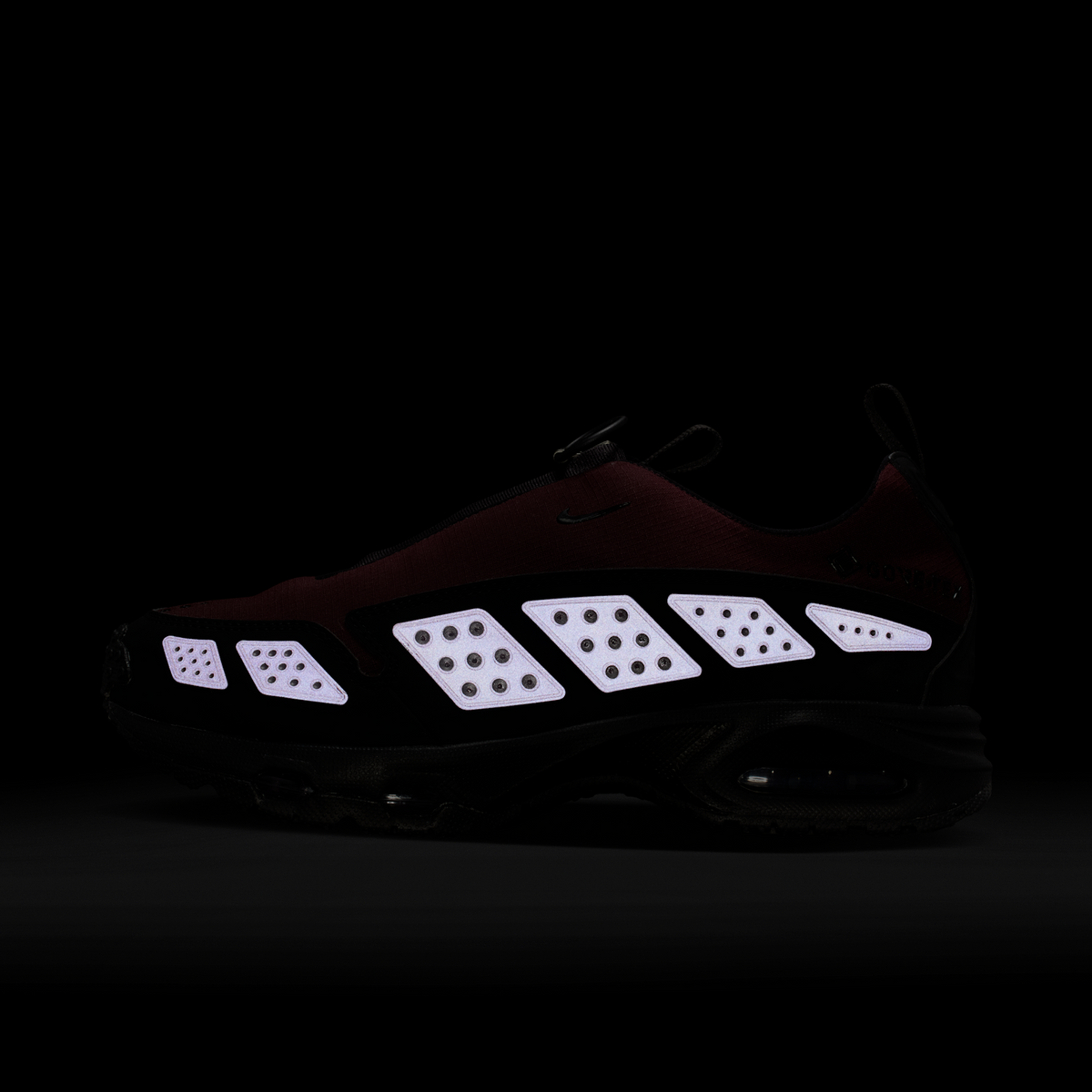 Nike Air Max Sunder Gore-Tex Burgundy Crush Black (Women's) | FZ4238-600