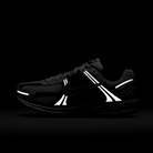 Nike Zoom Vomero 5 Metallic Silver Black