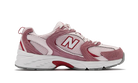 New Balance 530 Rosewood Pink Salt Shadow Red — vue de face