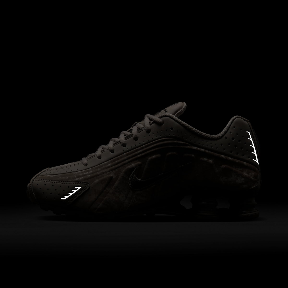 Nike Shox R4 Flat Pewter Floral (Women's) | HV0934-001
