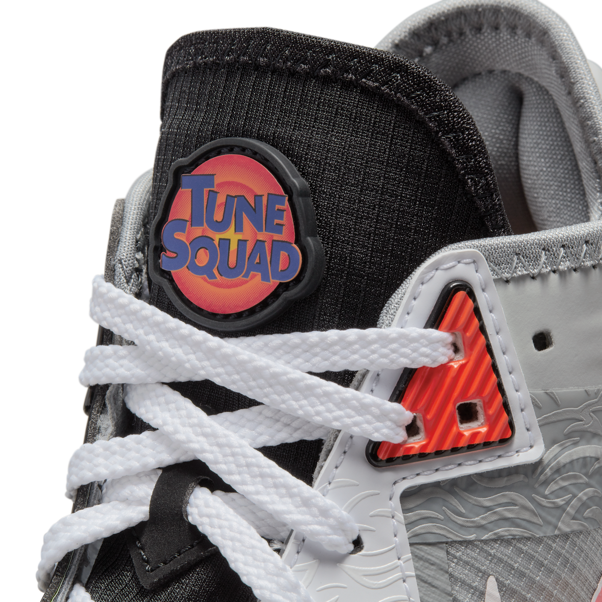 Nike LeBron 18 Low Bugs vs Marvin Space Jam