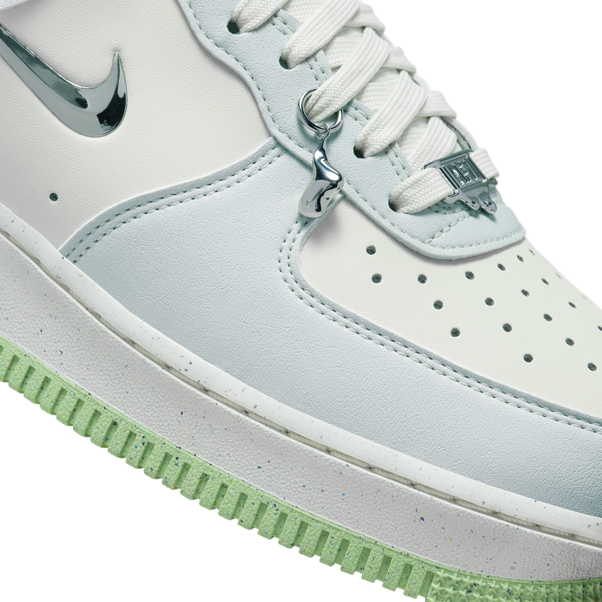 Nike Air Force 1 Low '07 SE Next Nature Sea Glass Vapor Green Liquid Metal (Women's)