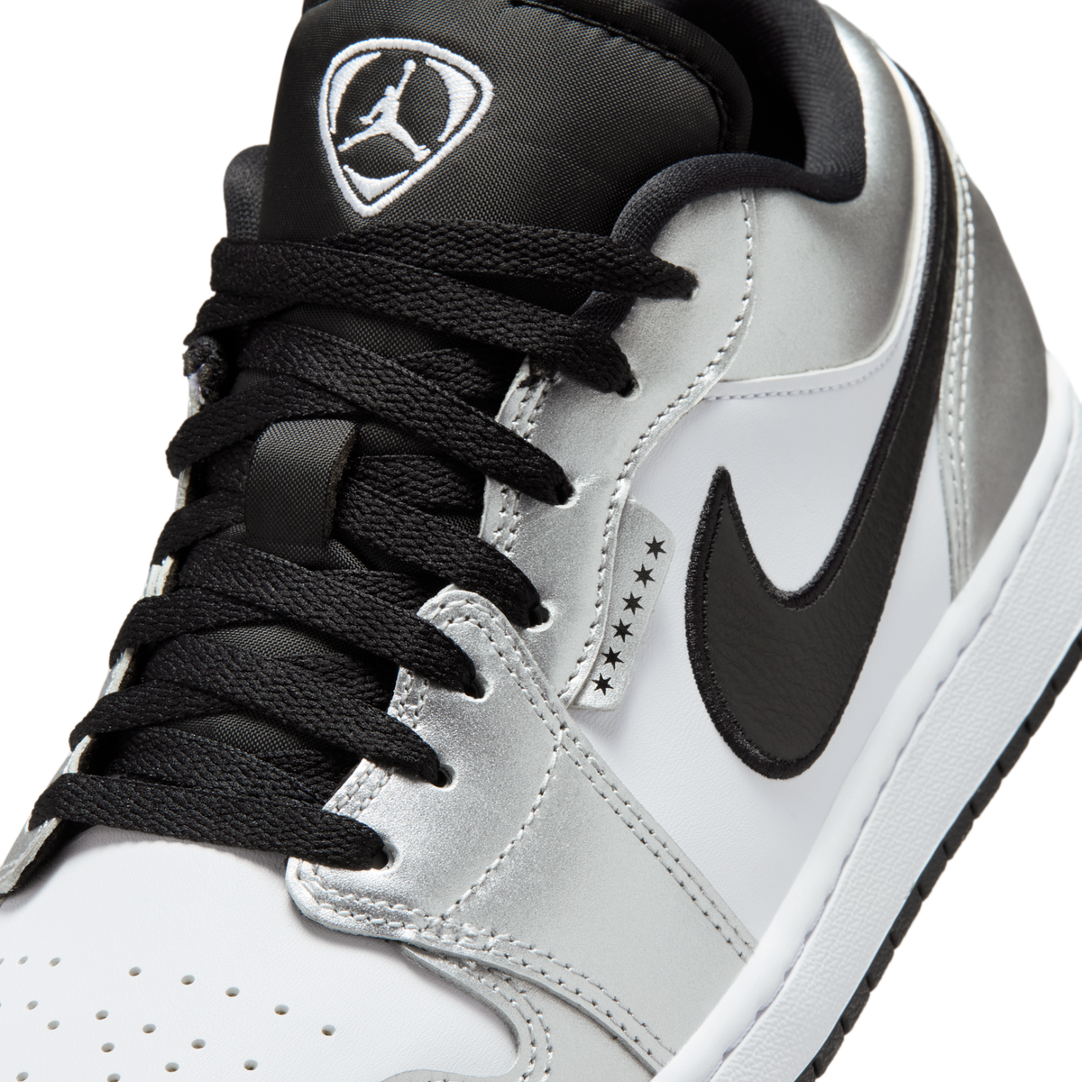 Jordan 1 Low SE Metallic Silver Tiempo