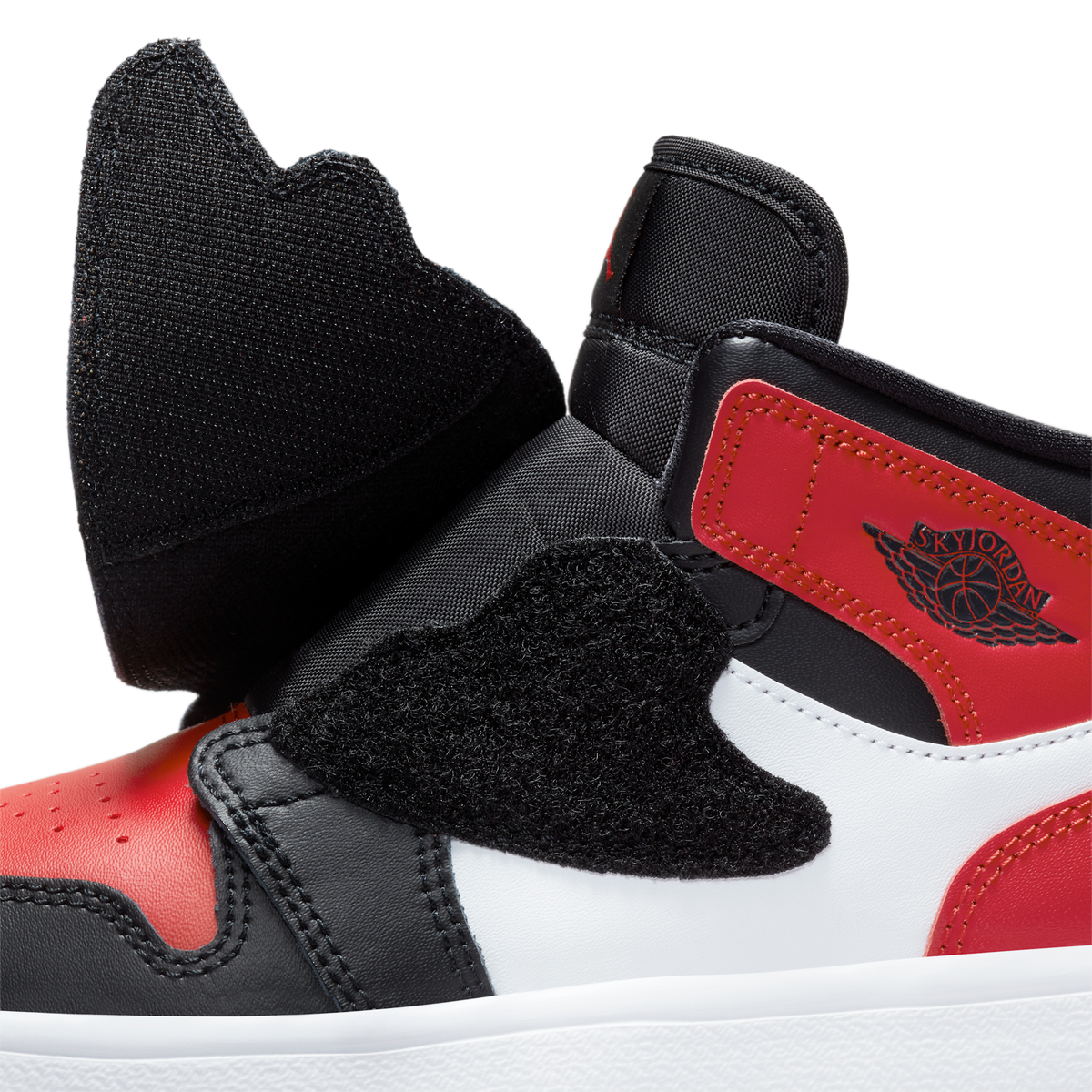 Sky Jordan 1 Bred Toe (PS)