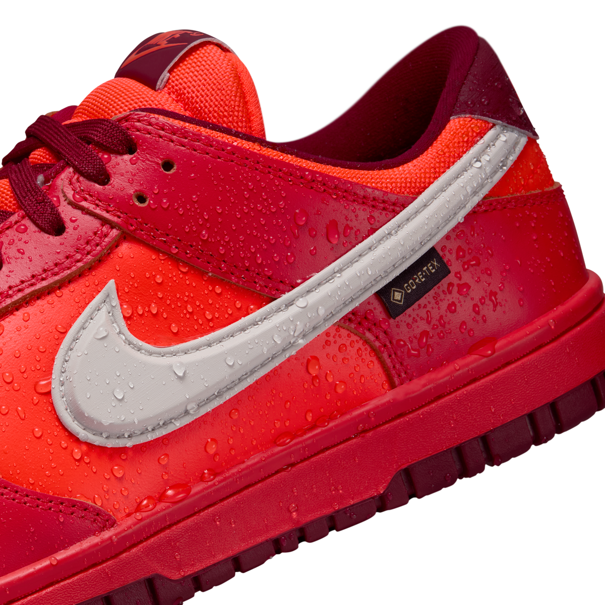 Nike Dunk Low Gore-Tex Crimson | HQ2053-800