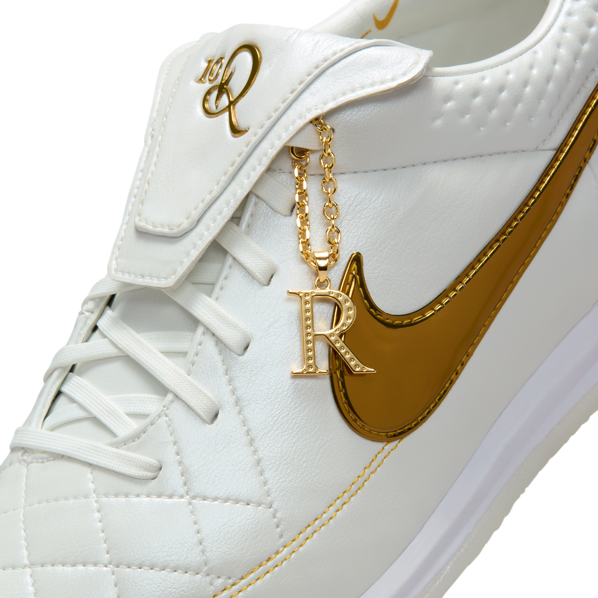 Nike Tiempo Legend Ronaldinho Touch of Gold