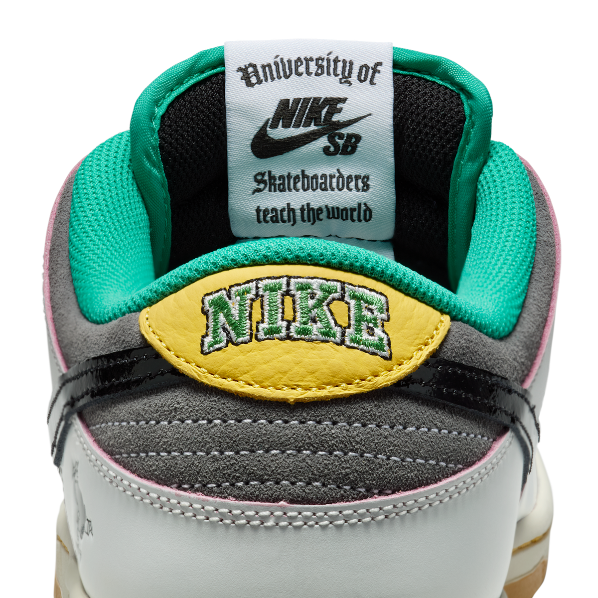 Nike SB Dunk Low CSEF