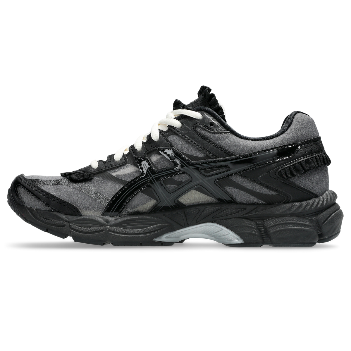 ASICS Gel Cumulus 16 Griff Black White