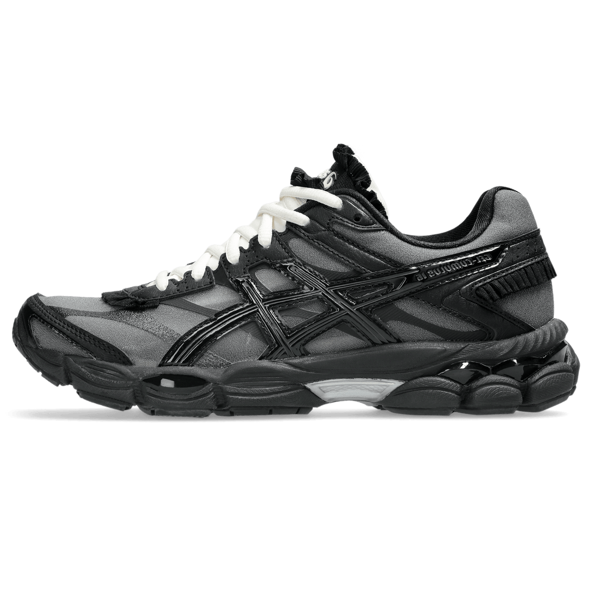 ASICS Gel Cumulus 16 Griff Black White