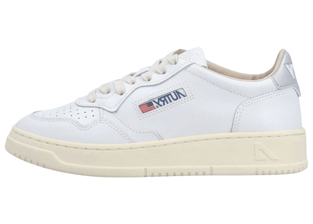 Autry Medalist Low White Silver (Women's)