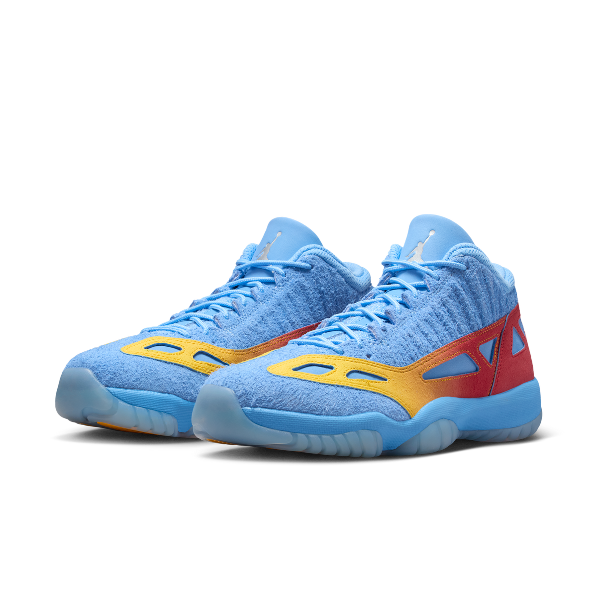 Jordan Tatum 4 & Jordan 11 Retro Low IE Jayson Tatum World Tour Pack