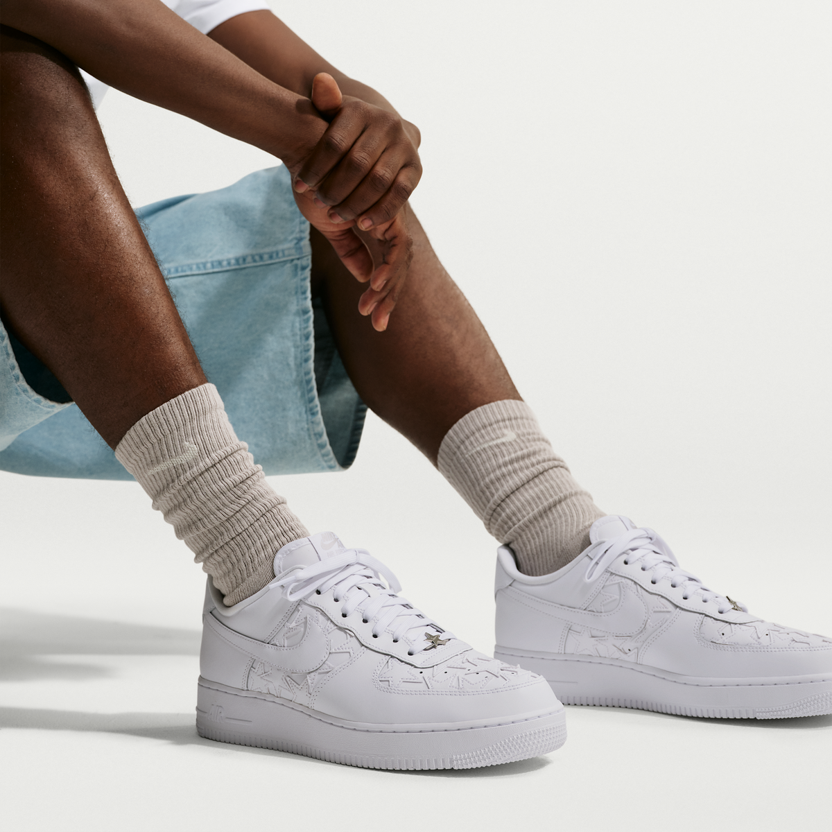 Nike Air Force 1 Low Retro Triple White Stars