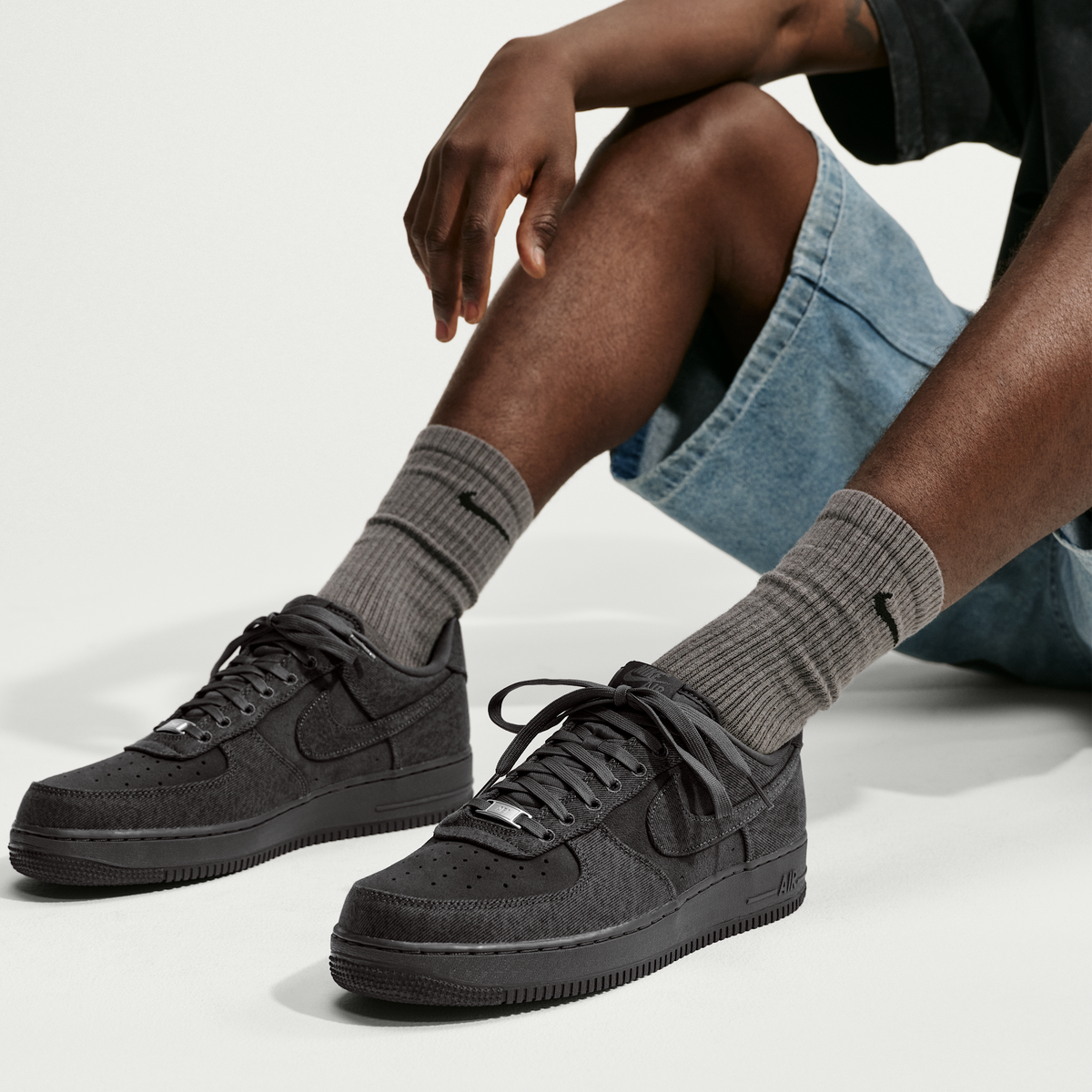 Nike Air Force 1 Low '07 LV8 Denim Anthracite Medium Ash