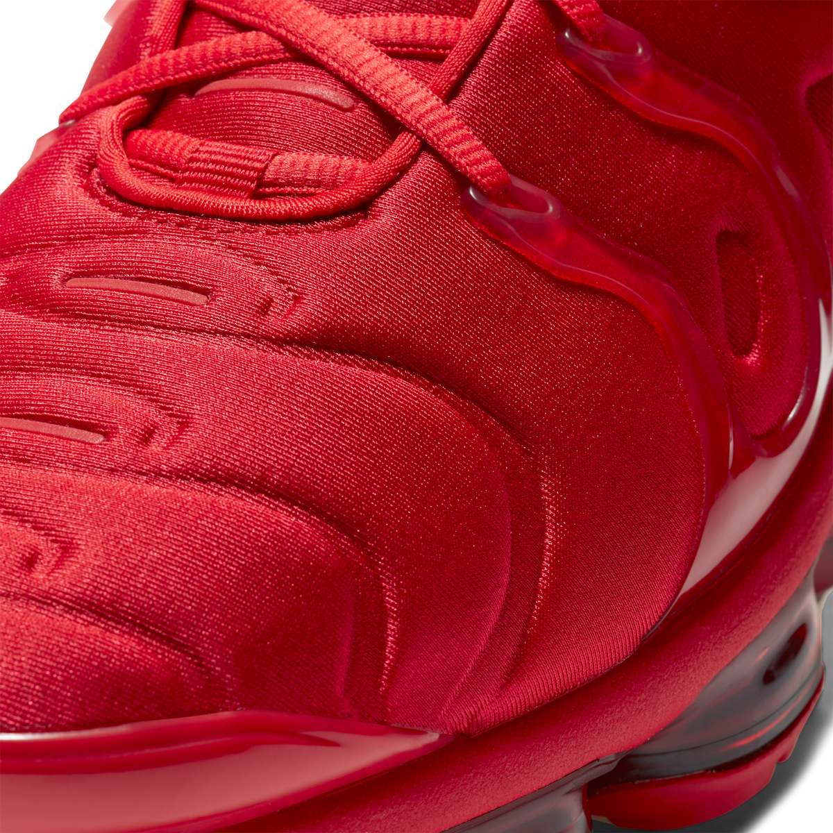 Nike Air VaporMax Plus Triple Red | CW6973-600