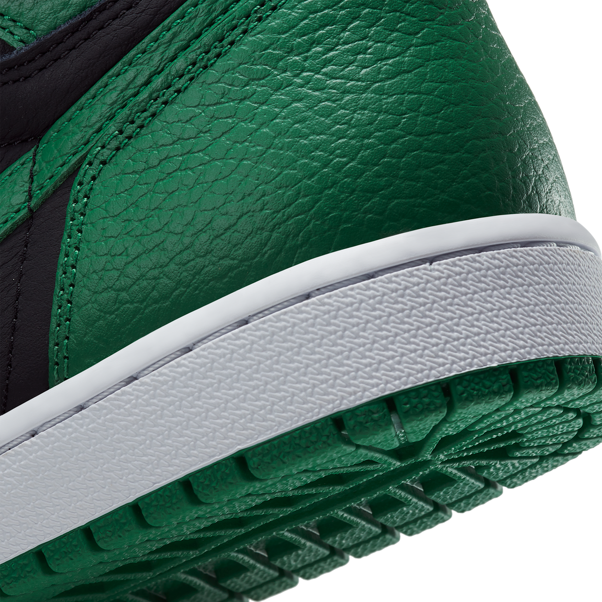 Jordan 1 Retro High Pine Green Black