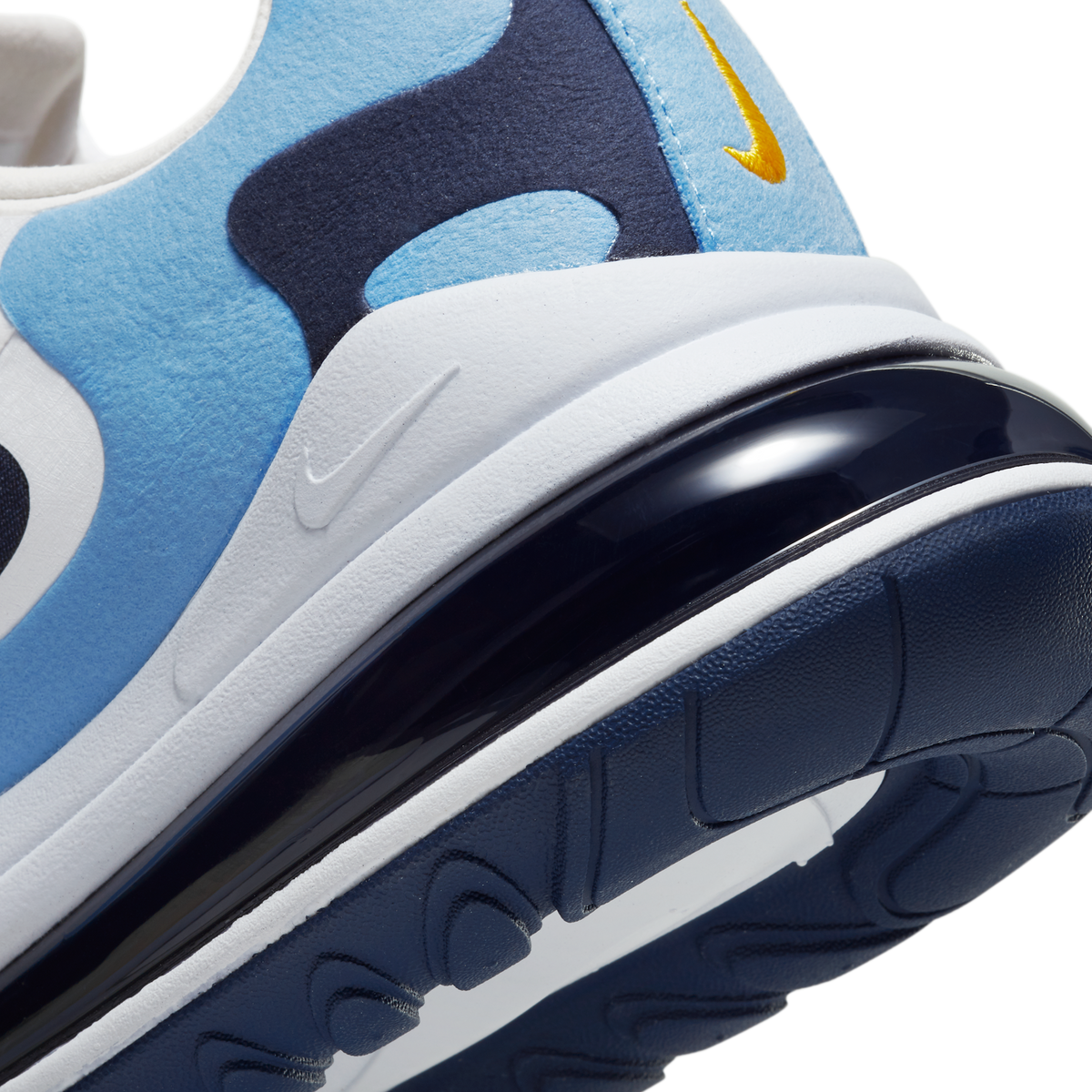 Nike Air Max 270 React UNC